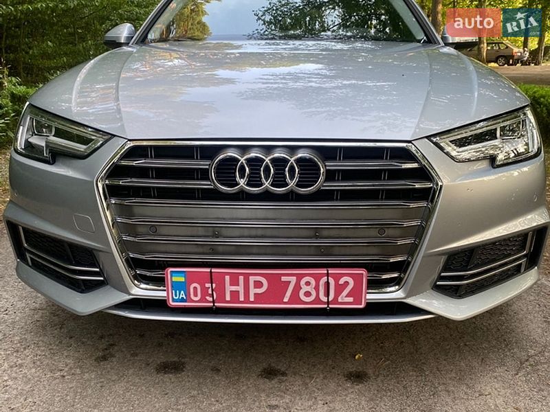 Седан Audi A4 2018 в Дубно