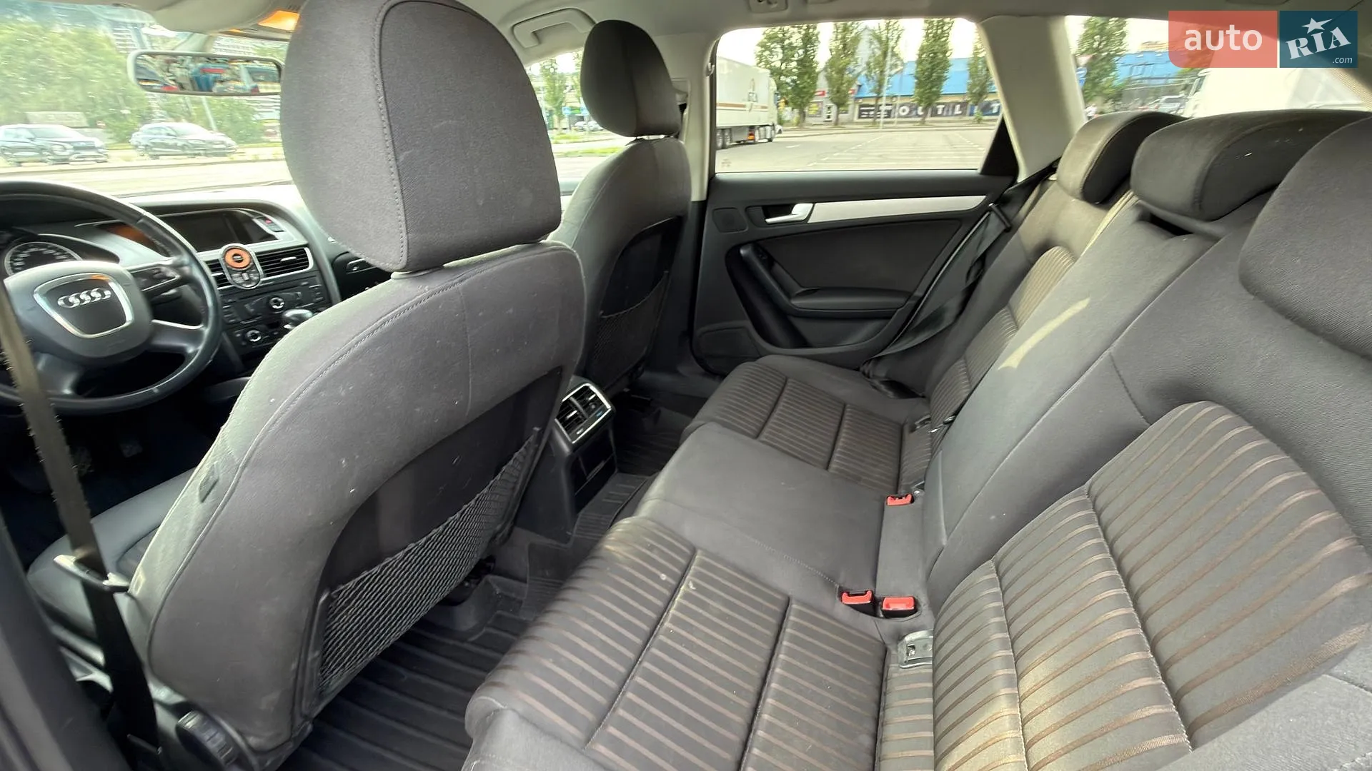 2011 Audi A4 - мініатюра 13