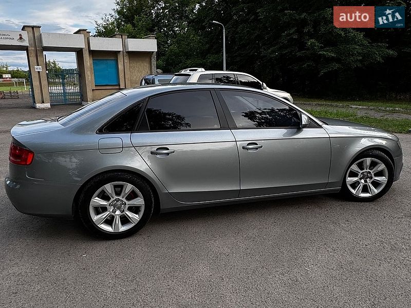 Седан Audi A4 2008 в Золочеве