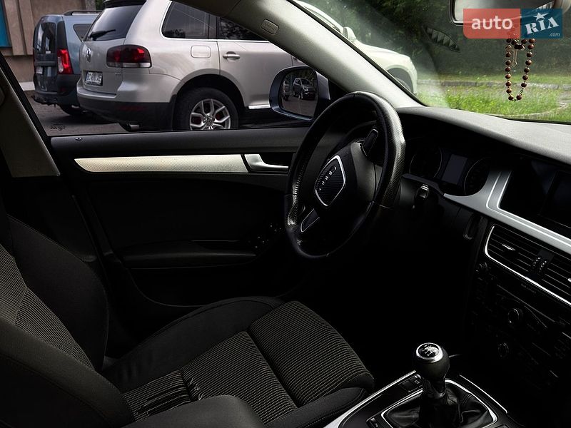 Седан Audi A4 2008 в Золочеве