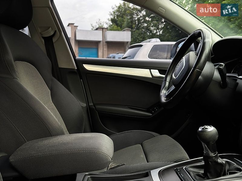 Седан Audi A4 2008 в Золочеве