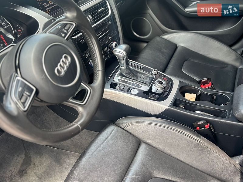 Седан Audi A4 2014 в Киеве