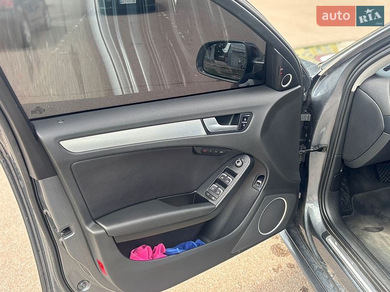 Седан Audi A4 2014 в Киеве