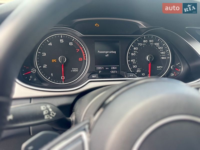 Седан Audi A4 2014 в Киеве