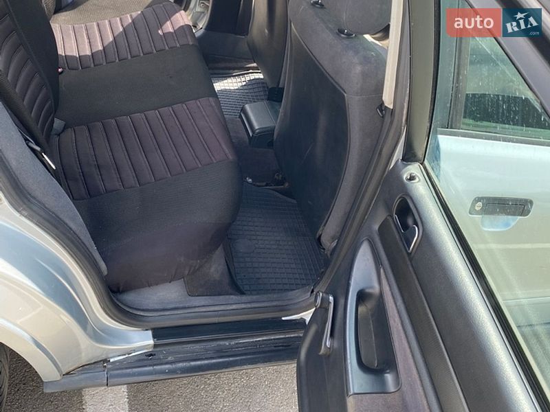 Седан Audi A4 1996 в Ирпене
