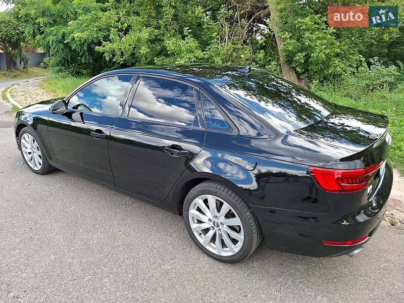 Седан Audi A4 2015 в Києві