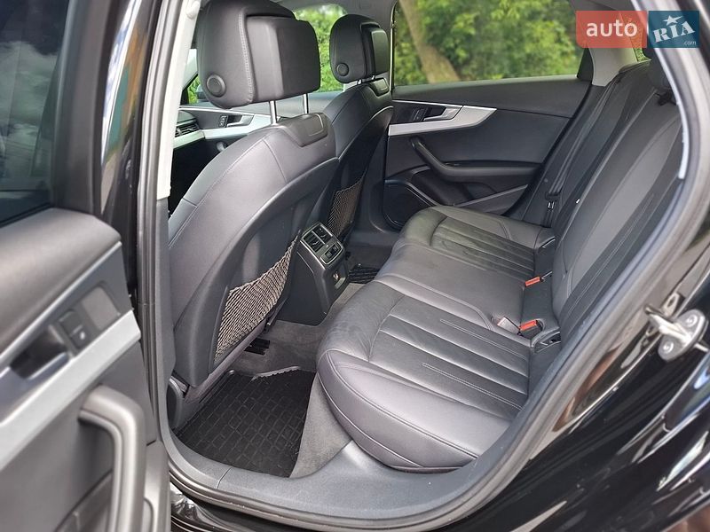 Седан Audi A4 2015 в Києві