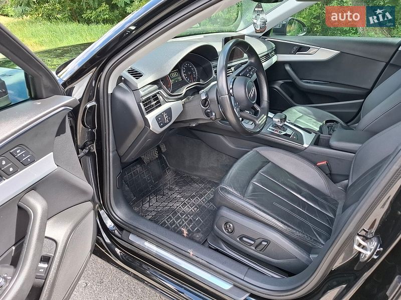 Седан Audi A4 2015 в Києві