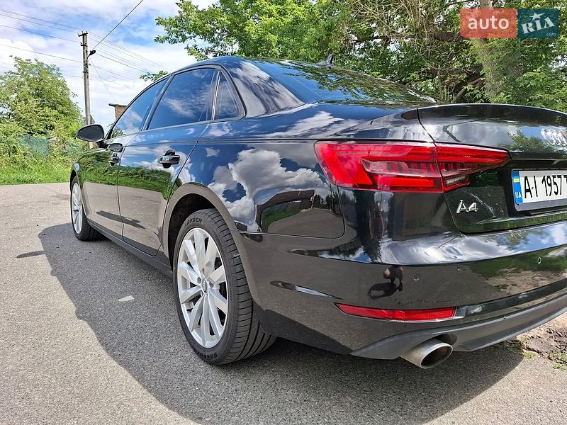 Седан Audi A4 2015 в Києві