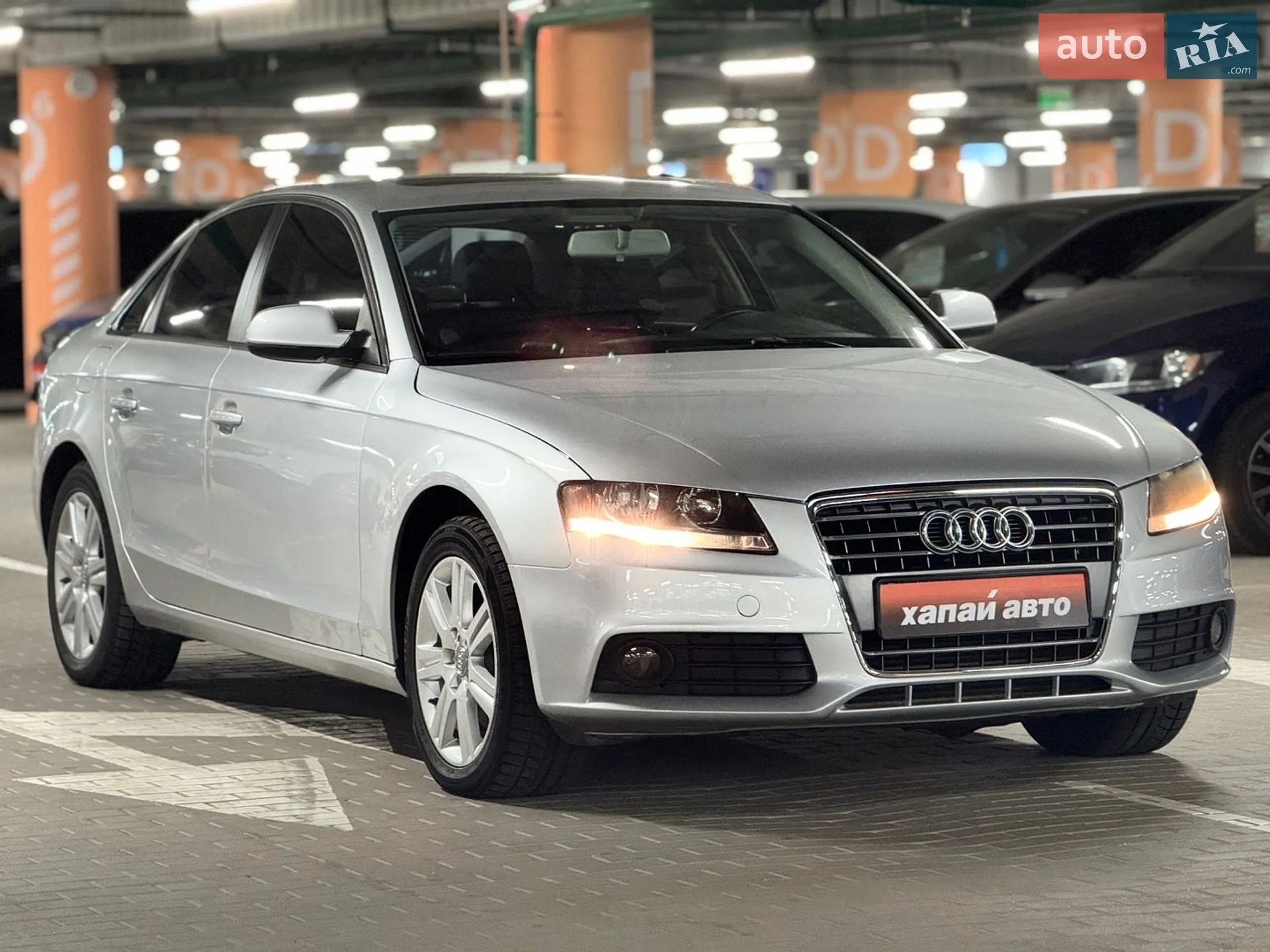2010 Audi A4 - мініатюра 2