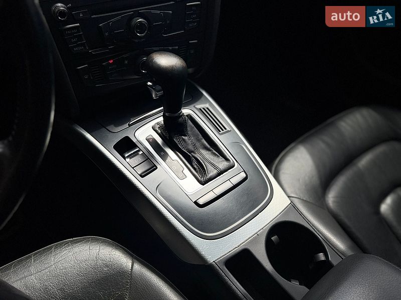 Седан Audi A4 2010 в Киеве