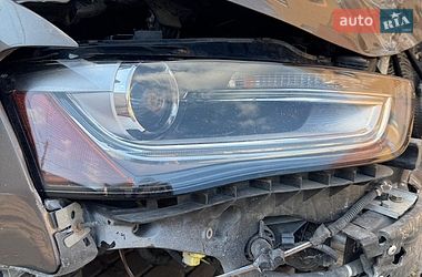 Седан Audi A4 2014 в Ивано-Франковске
