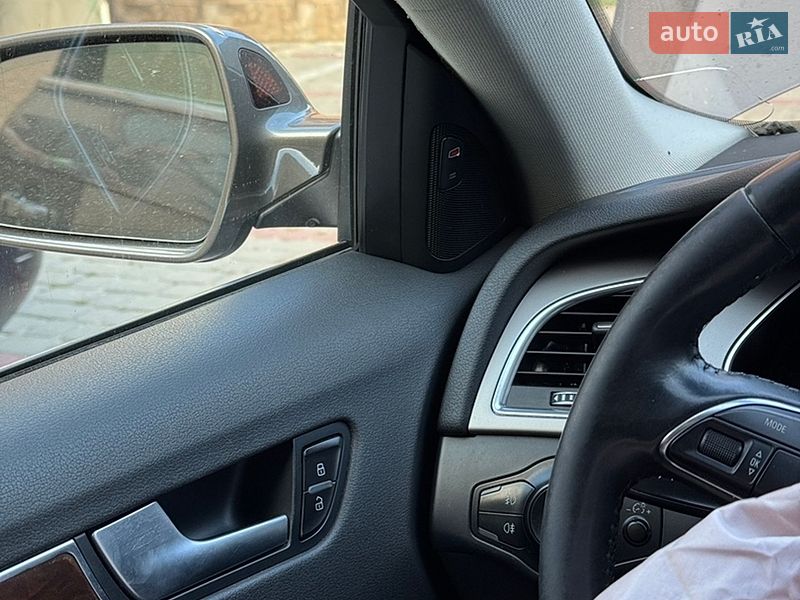 Седан Audi A4 2014 в Ивано-Франковске