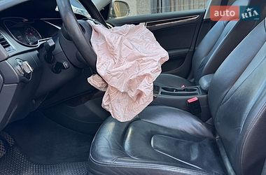 Седан Audi A4 2014 в Ивано-Франковске