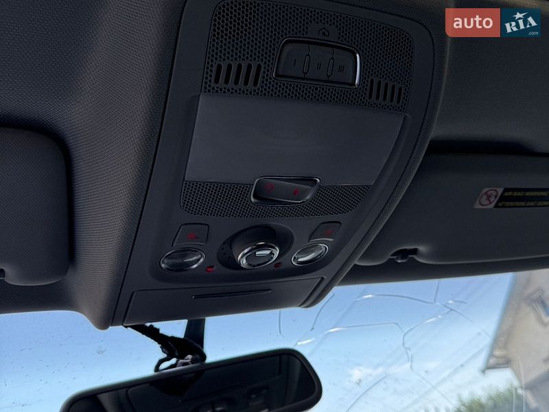 Седан Audi A4 2014 в Ивано-Франковске