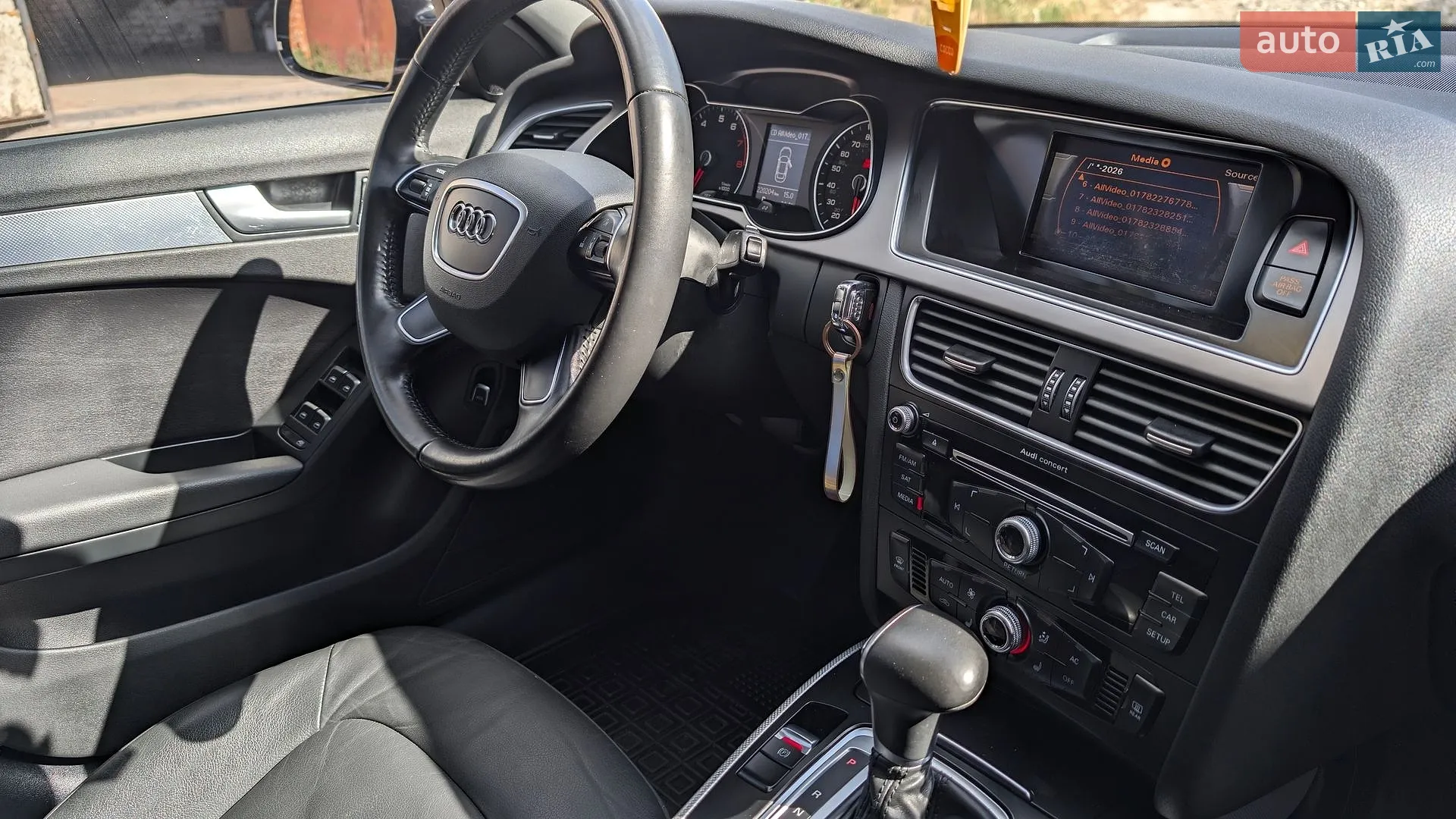 2013 Audi A4 - мініатюра 32