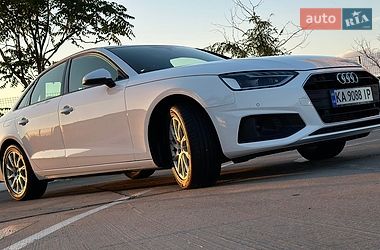 Седан Audi A4 2022 в Одесі