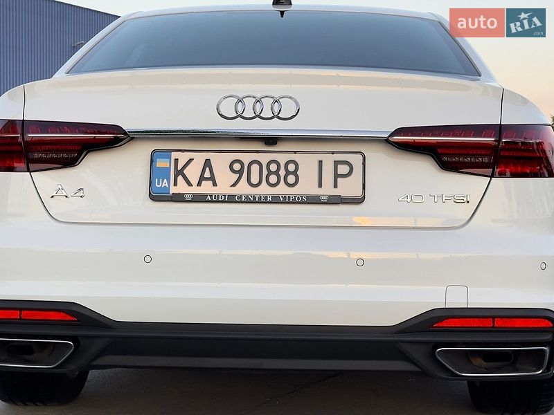 Седан Audi A4 2022 в Одесі