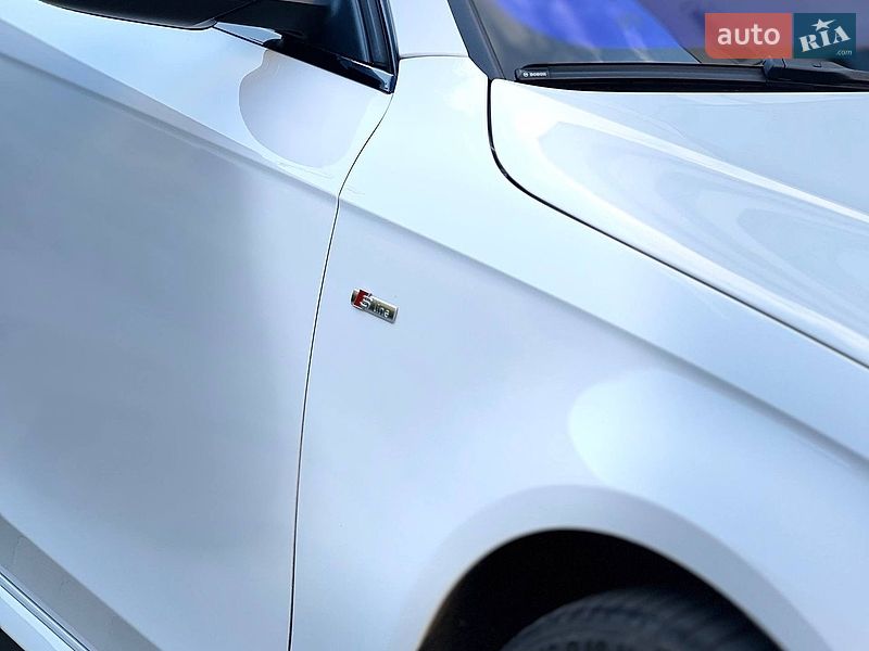 Седан Audi A4 2014 в Дніпрі