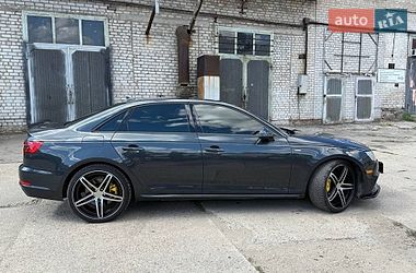 Седан Audi A4 2017 в Запоріжжі