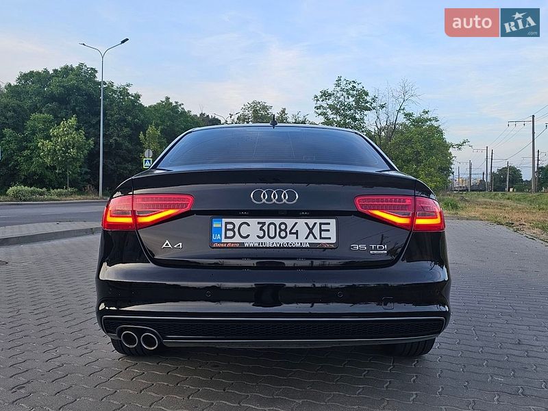 Седан Audi A4 2014 в Львове
