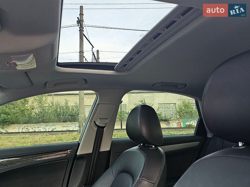 Седан Audi A4 2014 в Львове