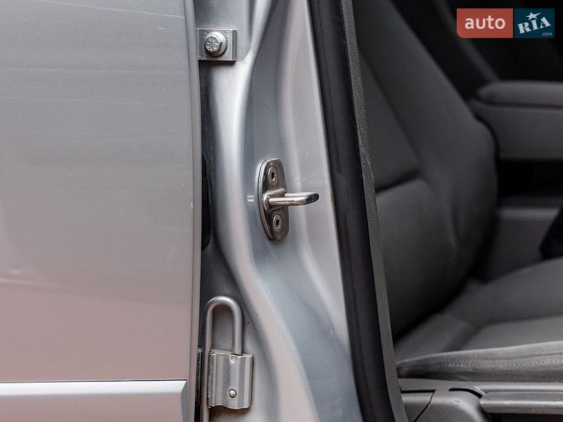 Універсал Audi A4 2001 в Бару фото 34 Універсал Audi A4 2001 в Бару