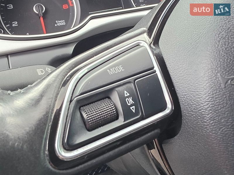 Седан Audi A4 2015 в Киеве