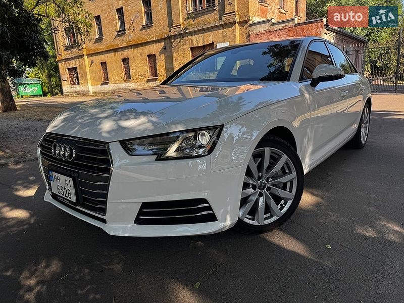 Седан Audi A4 2016 в Одессе