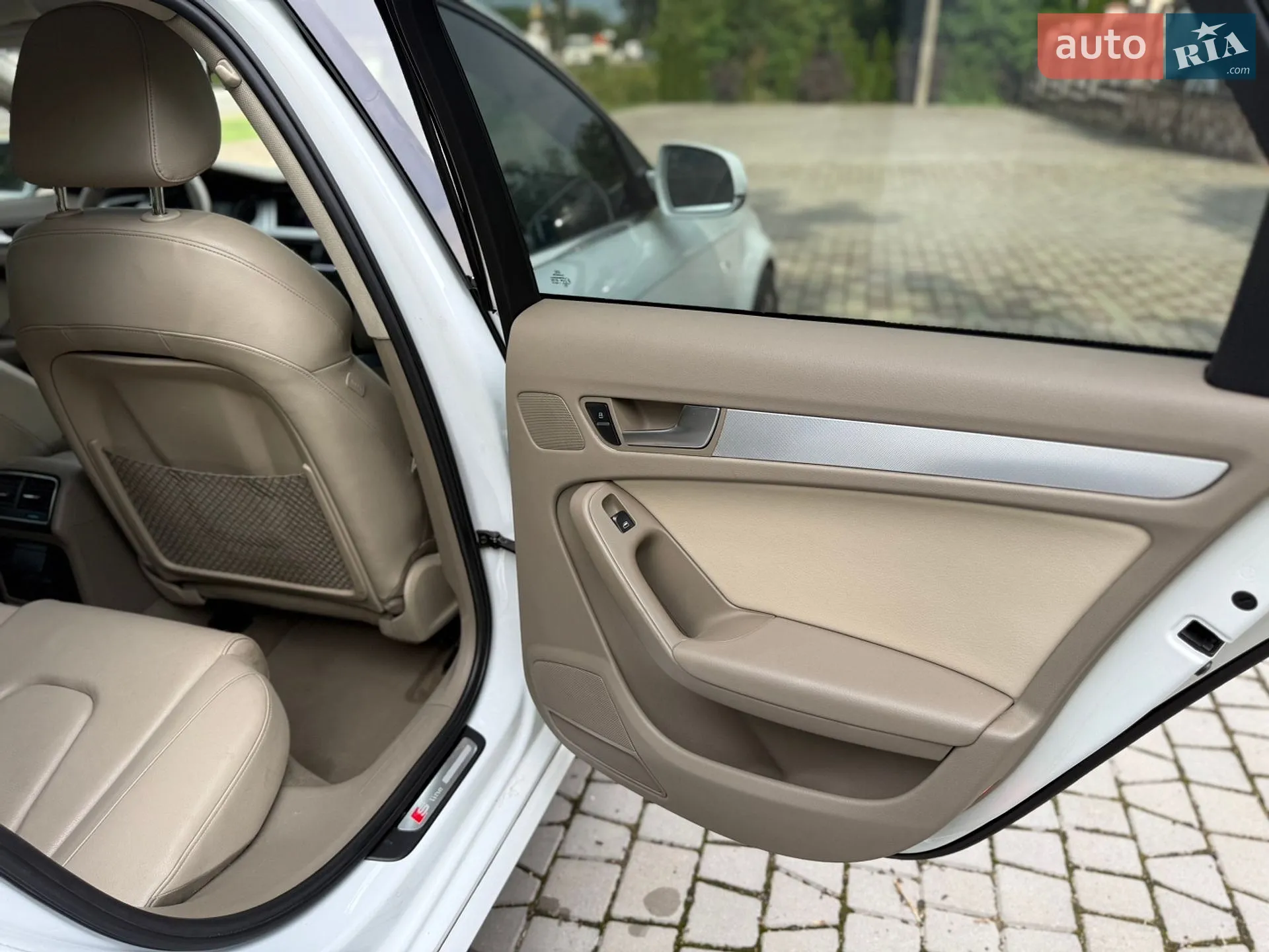 2012 Audi A4 - мініатюра 35