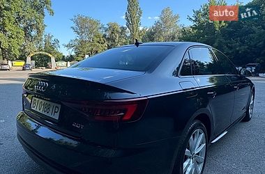 Седан Audi A4 2018 в Полтаві