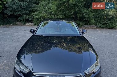 Седан Audi A4 2018 в Полтаві