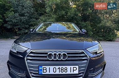 Седан Audi A4 2018 в Полтаві