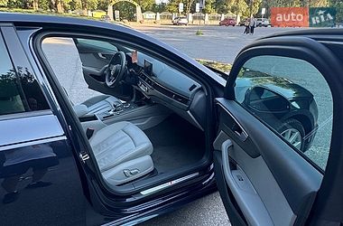 Седан Audi A4 2018 в Полтаві