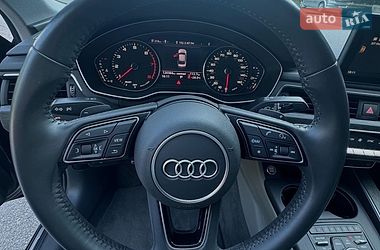 Седан Audi A4 2018 в Полтаві