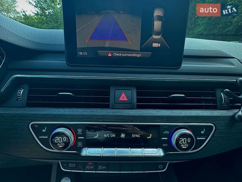 Седан Audi A4 2018 в Полтаві