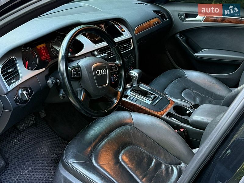 Седан Audi A4 2009 в Бобровиці
