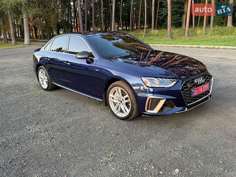 Седан Audi A4 2021 в Луцке