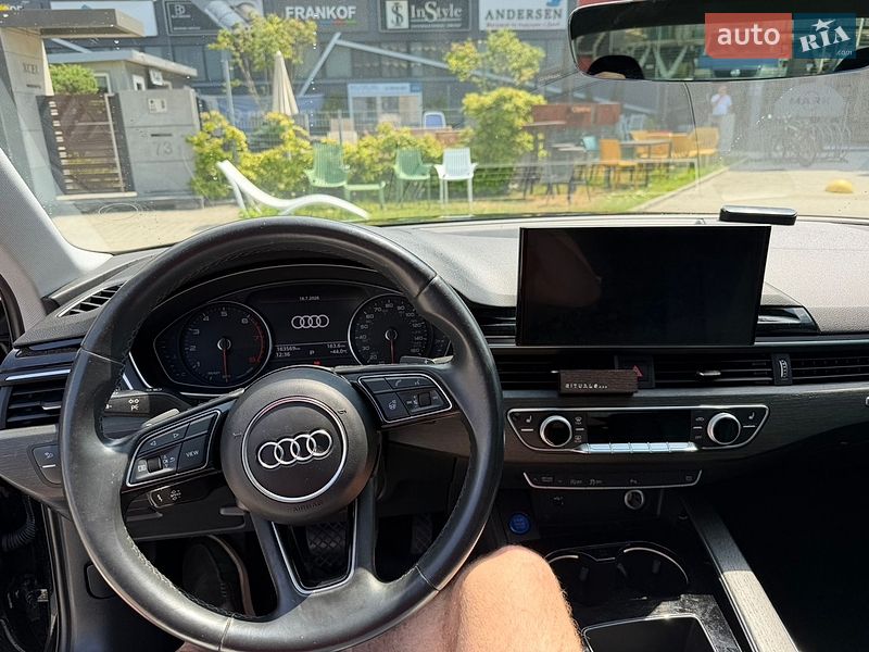 Седан Audi A4 2020 в Львові