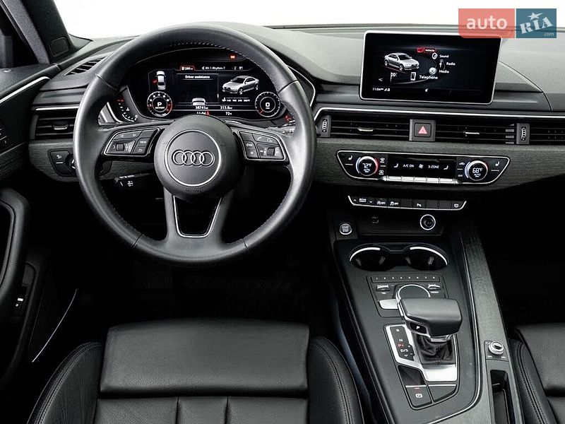 Седан Audi A4 2018 в Львове
