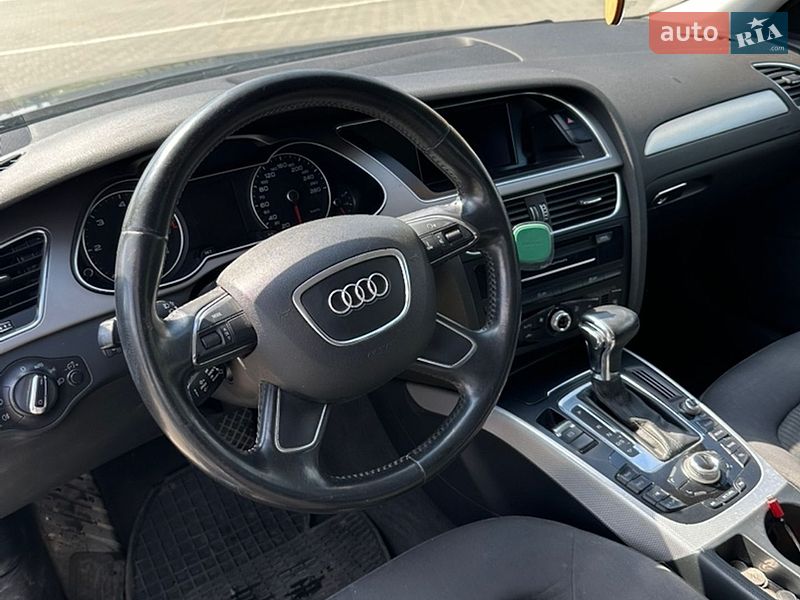 Универсал Audi A4 2012 в Луцке