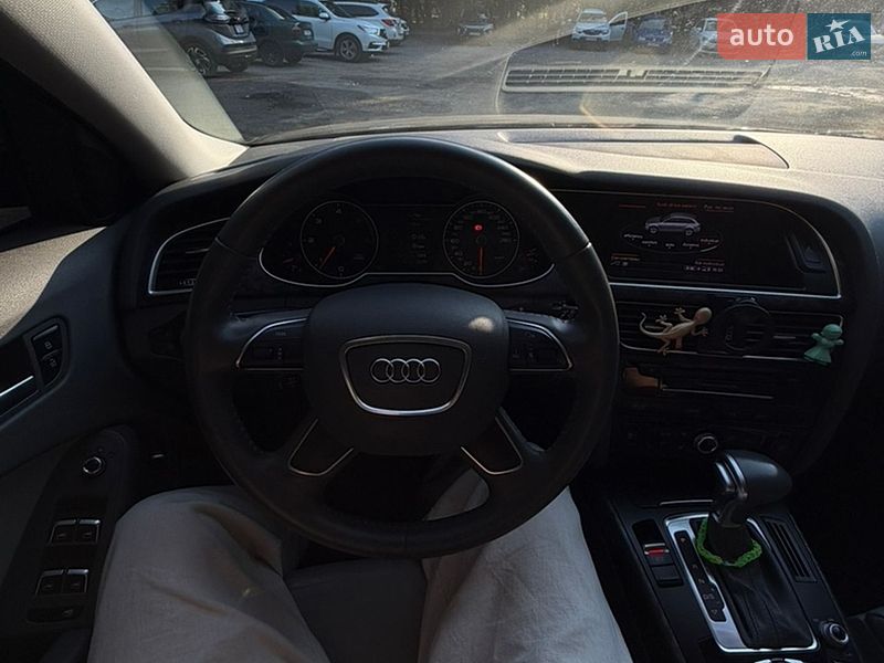 Универсал Audi A4 2015 в Хмельницком