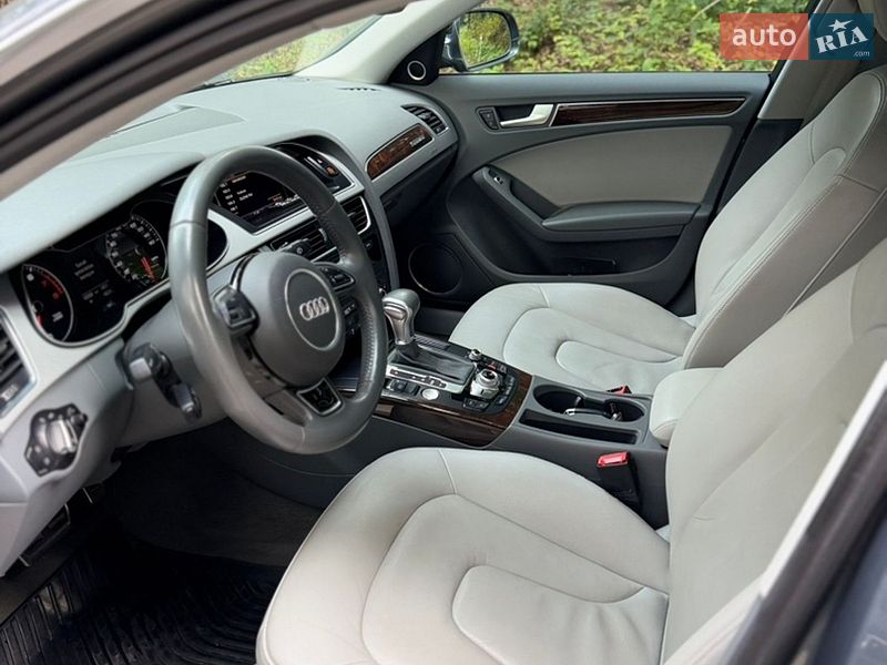 Седан Audi A4 2015 в Львові