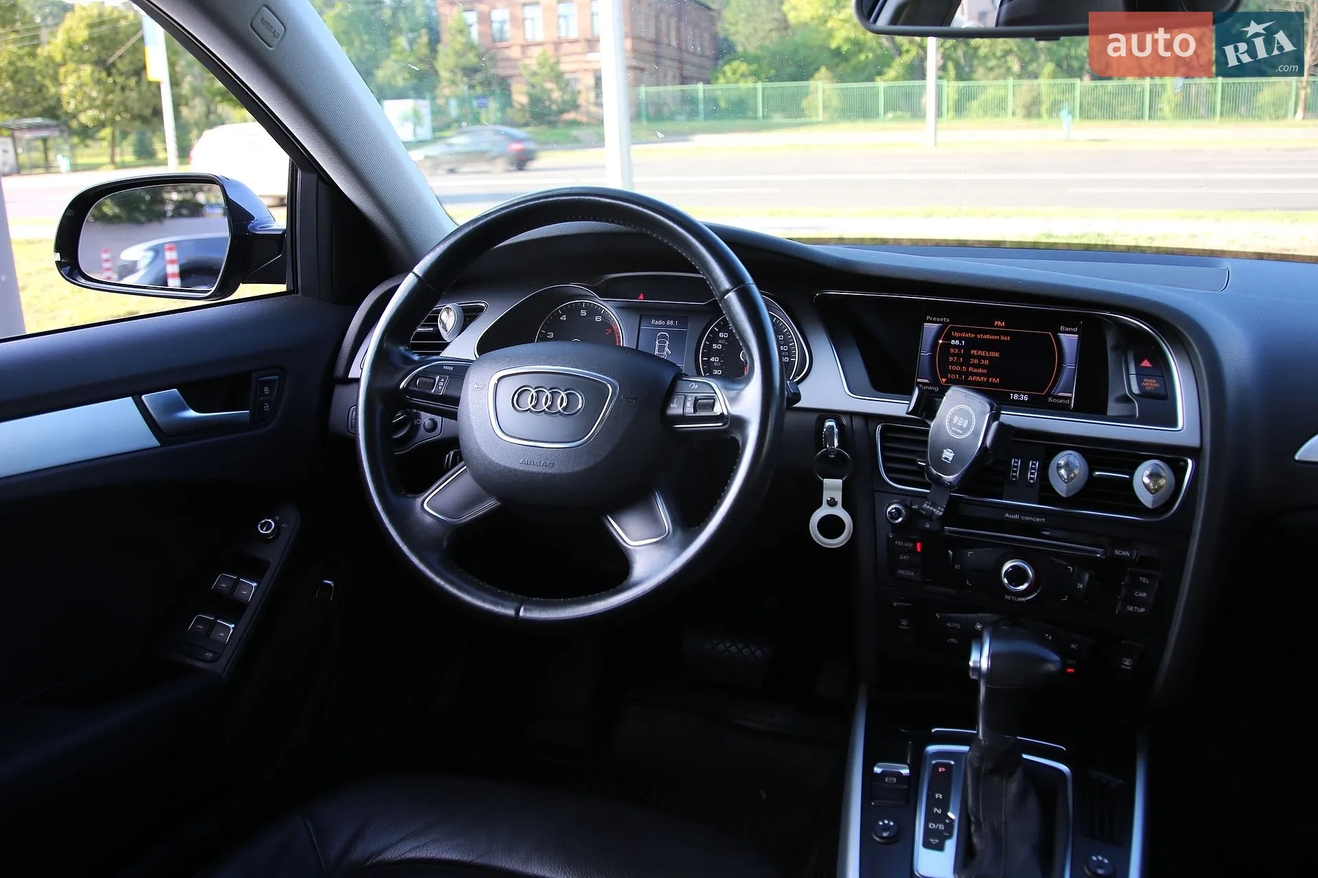 2012 Audi A4 - мініатюра 12