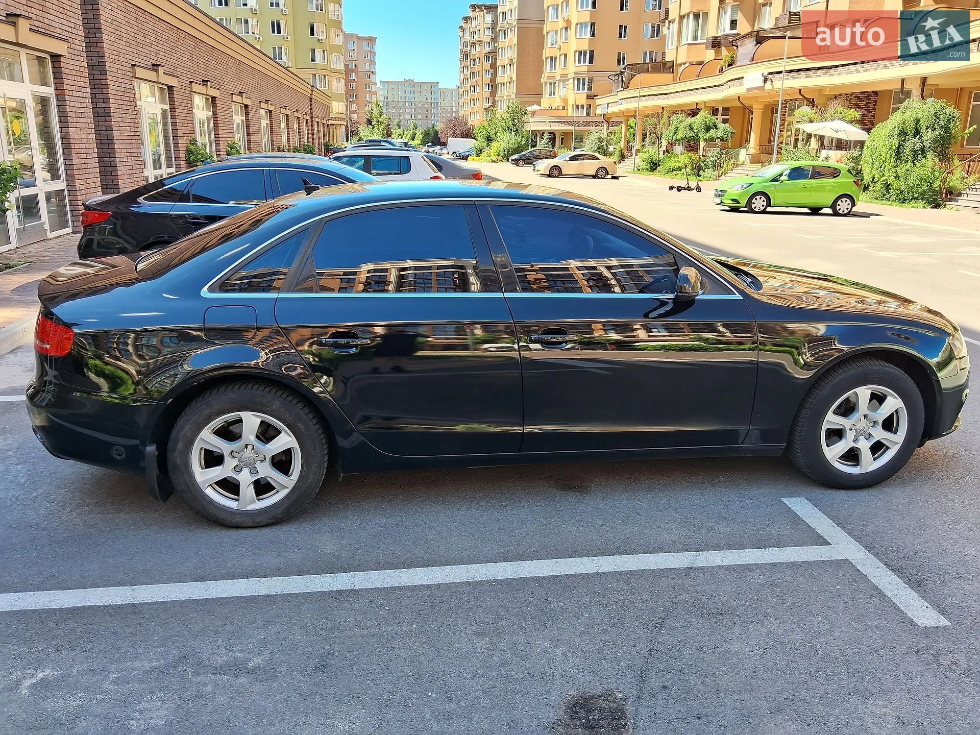 2010 Audi A4 - мініатюра 4