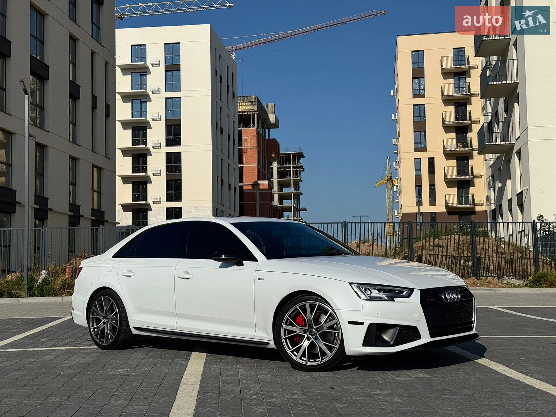 2019 Audi A4 - фото 1