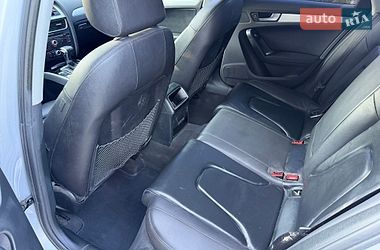 Седан Audi A4 2015 в Львове