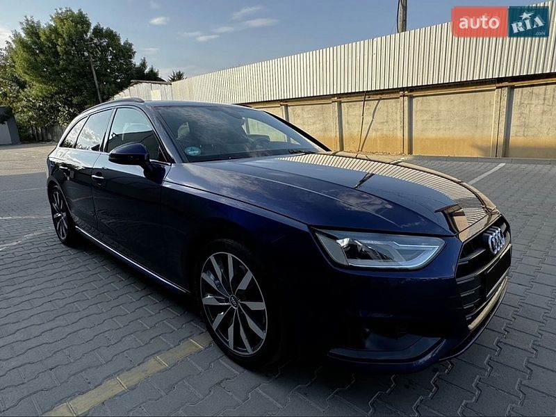 Универсал Audi A4 2020 в Киеве