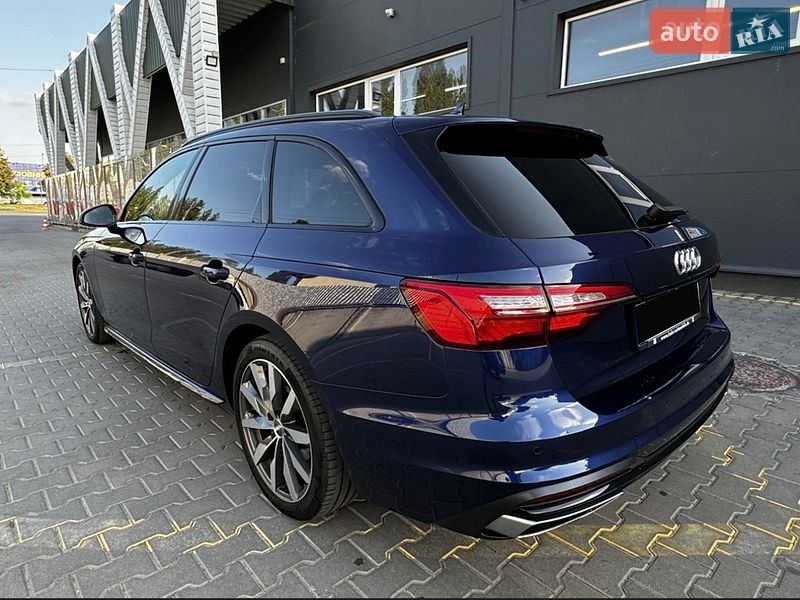 Универсал Audi A4 2020 в Киеве