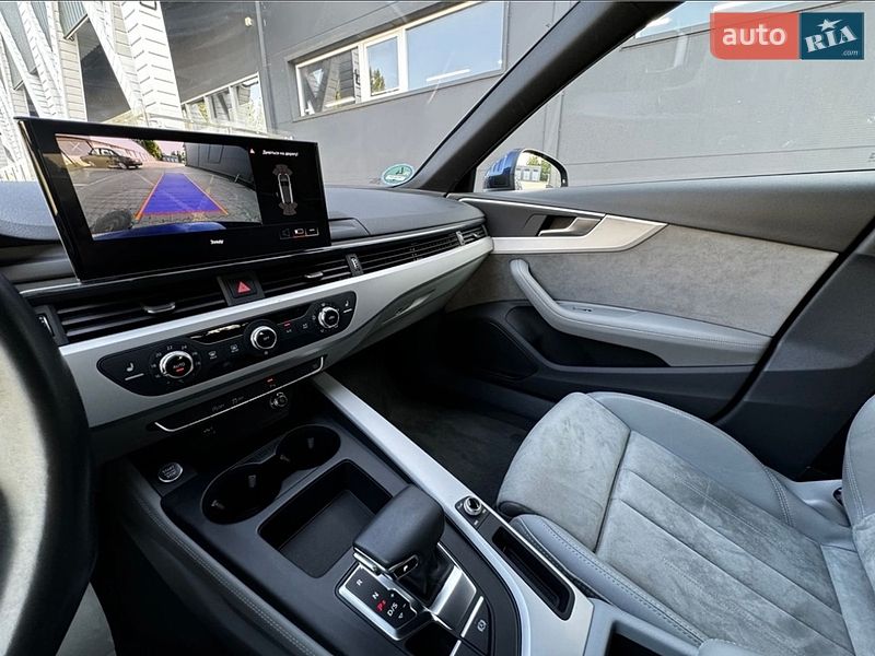 Универсал Audi A4 2020 в Киеве